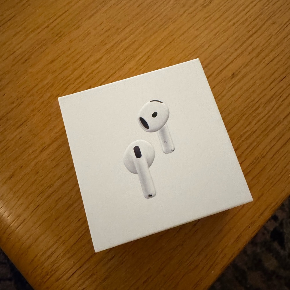 Apple AirPods 4 with Active Noise Cancellation